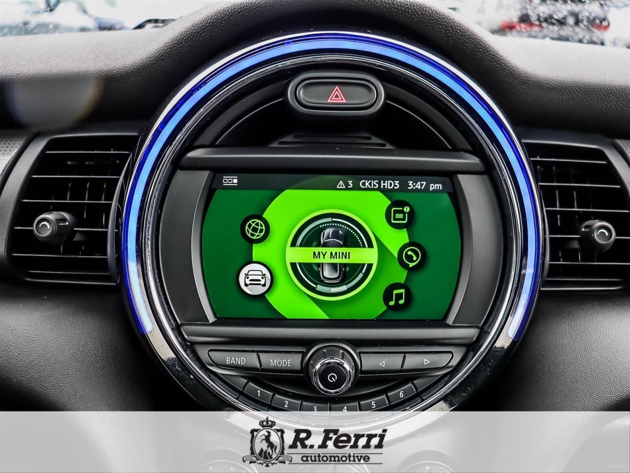 2020 MINI 5 Door Cooper 4dr Hatchback Photo