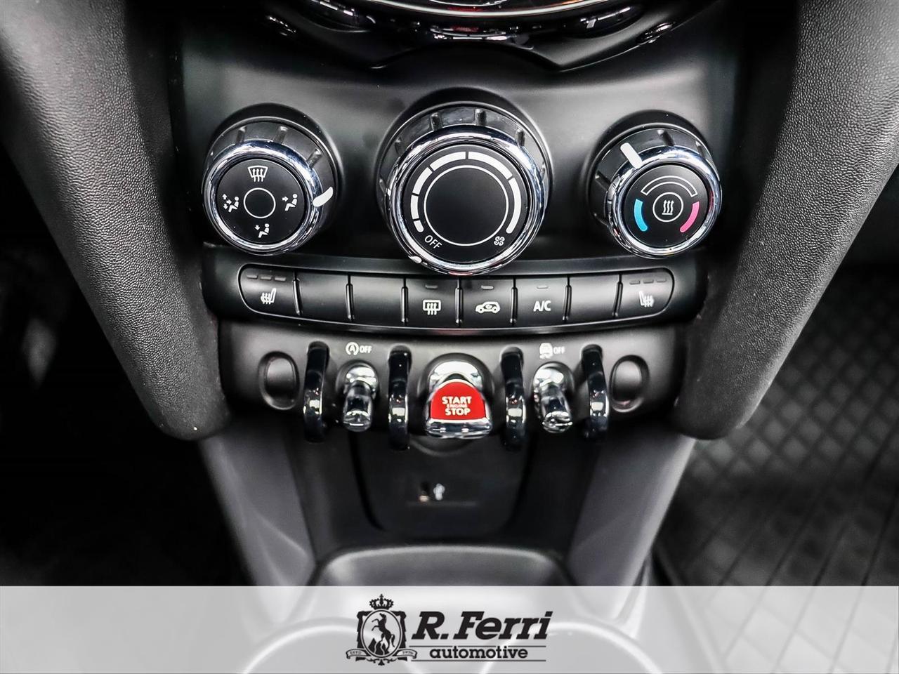2020 MINI 5 Door Cooper 4dr Hatchback Photo