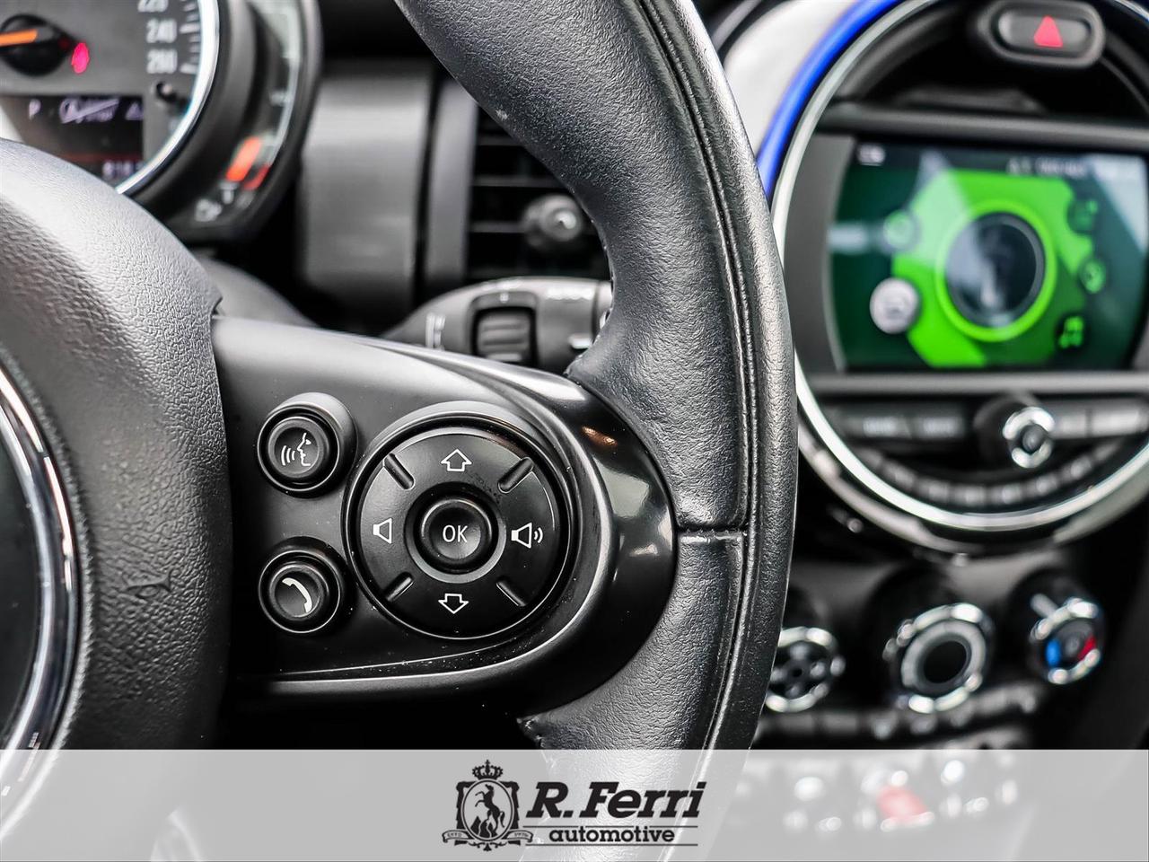 2020 MINI 5 Door Cooper 4dr Hatchback Photo