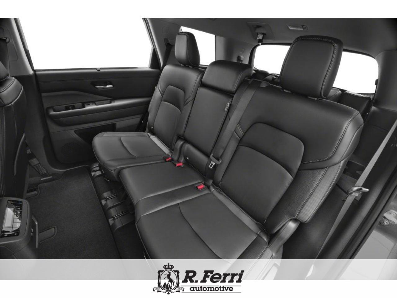 2024 Nissan Pathfinder SL 4dr 4x4 Photo