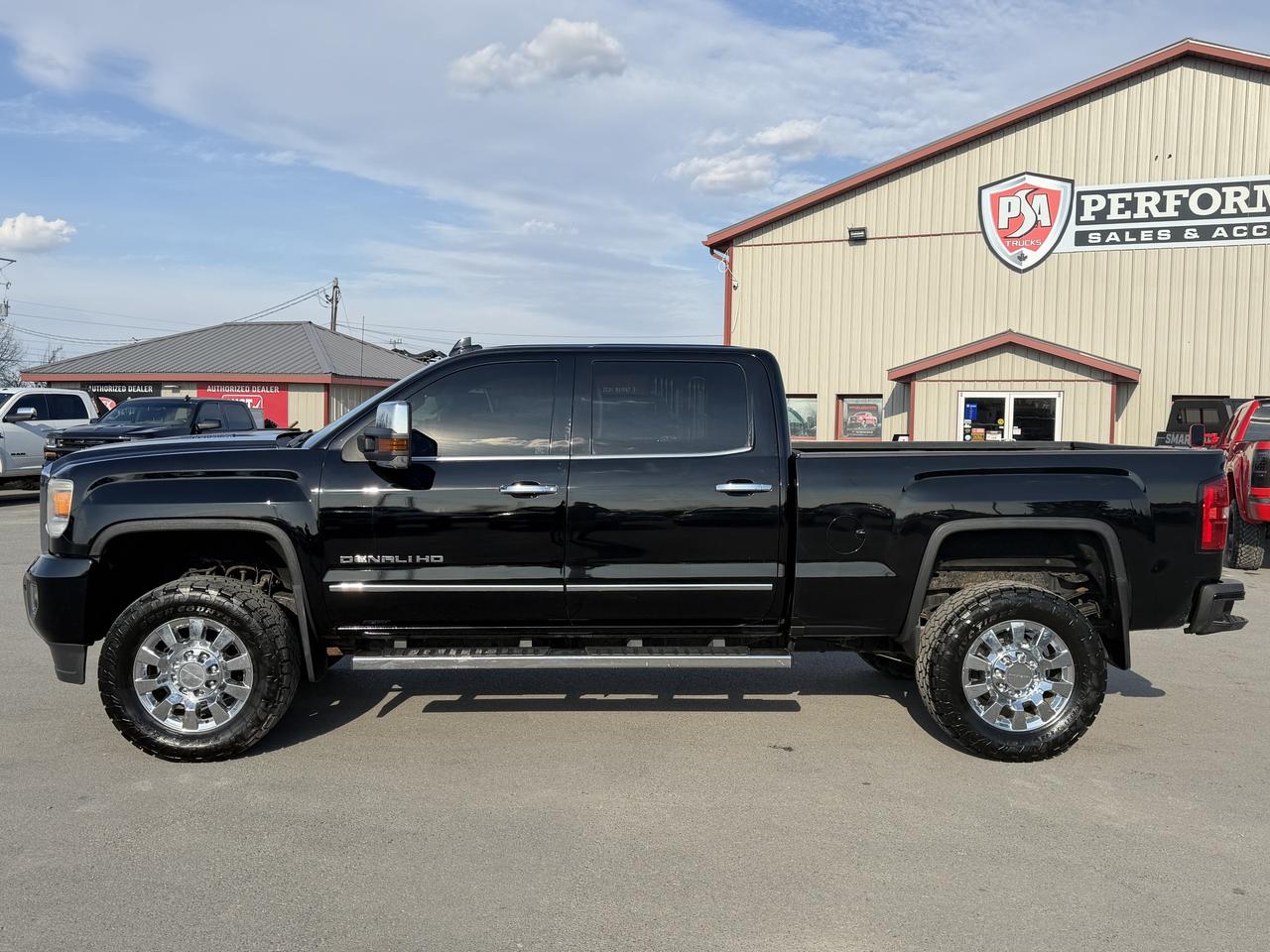 2016 GMC Sierra 3500HD DENALI DURAMAX 4X4 Photo