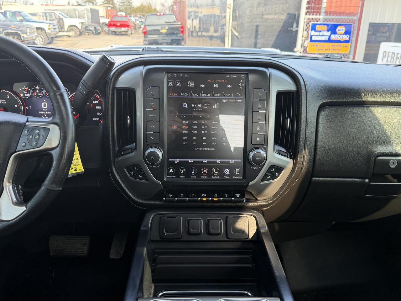 2016 GMC Sierra 3500HD DENALI DURAMAX 4X4 Photo
