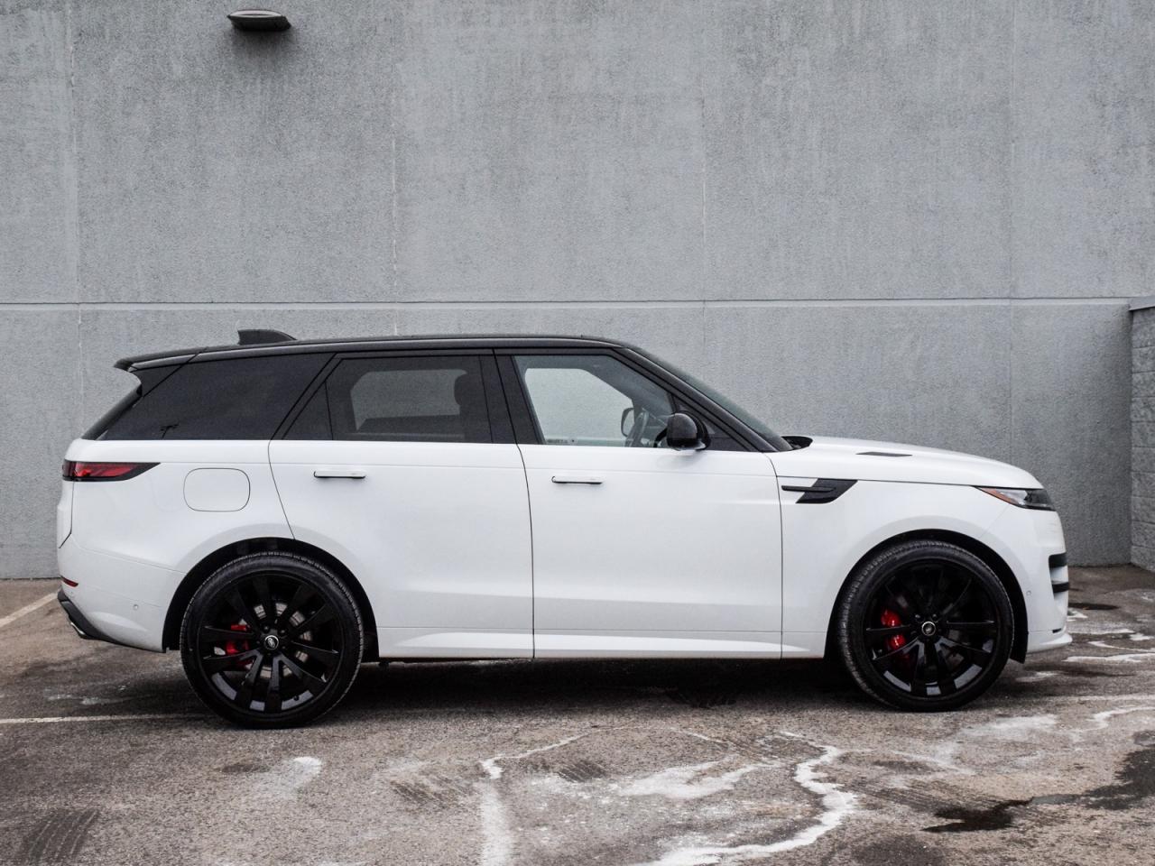 2024 Land Rover Range Rover Sport Dynamic SE Photo