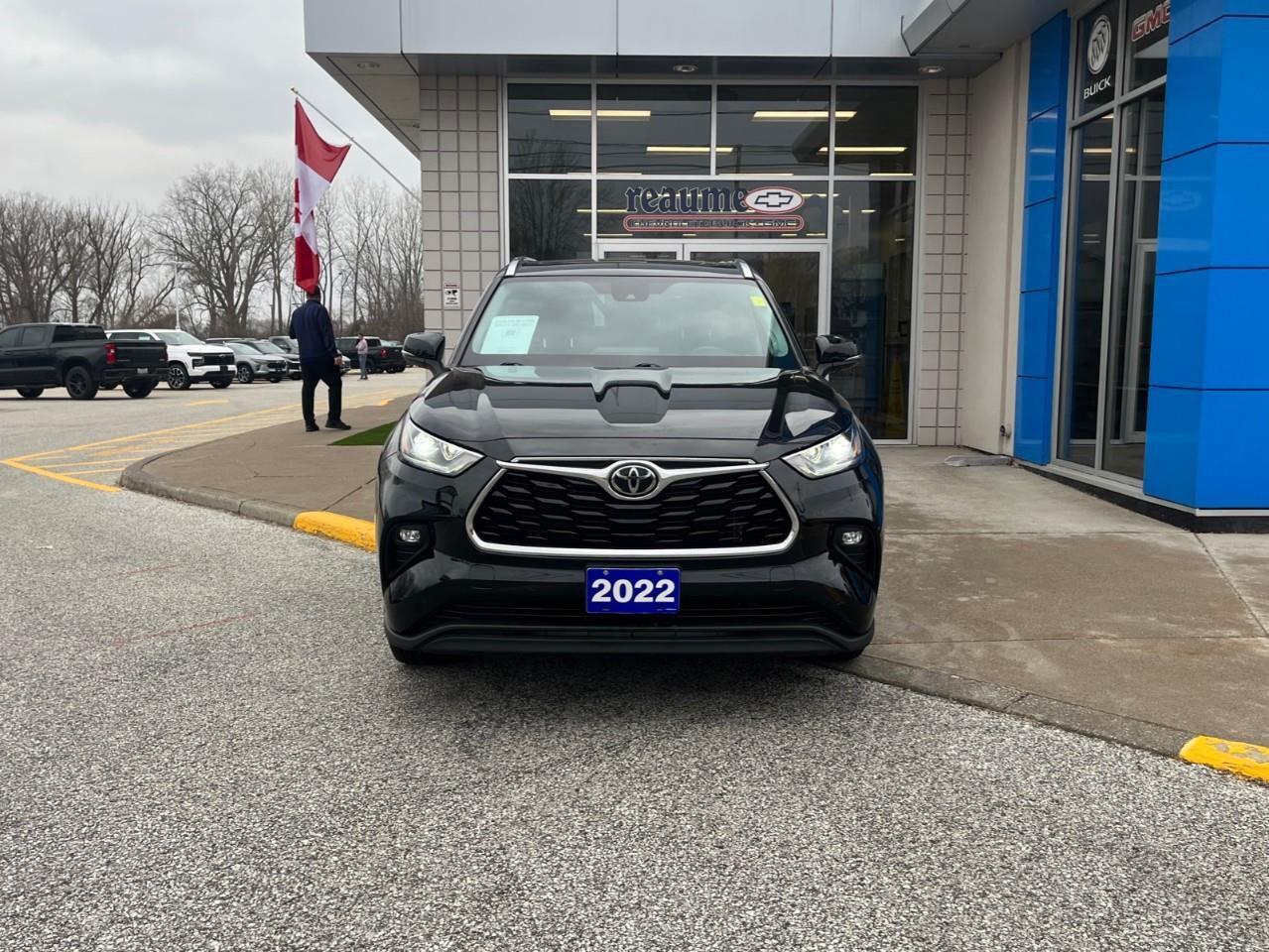 2022 Toyota Highlander LIMITED EXTRA CLEAN NEW TIRES Photo