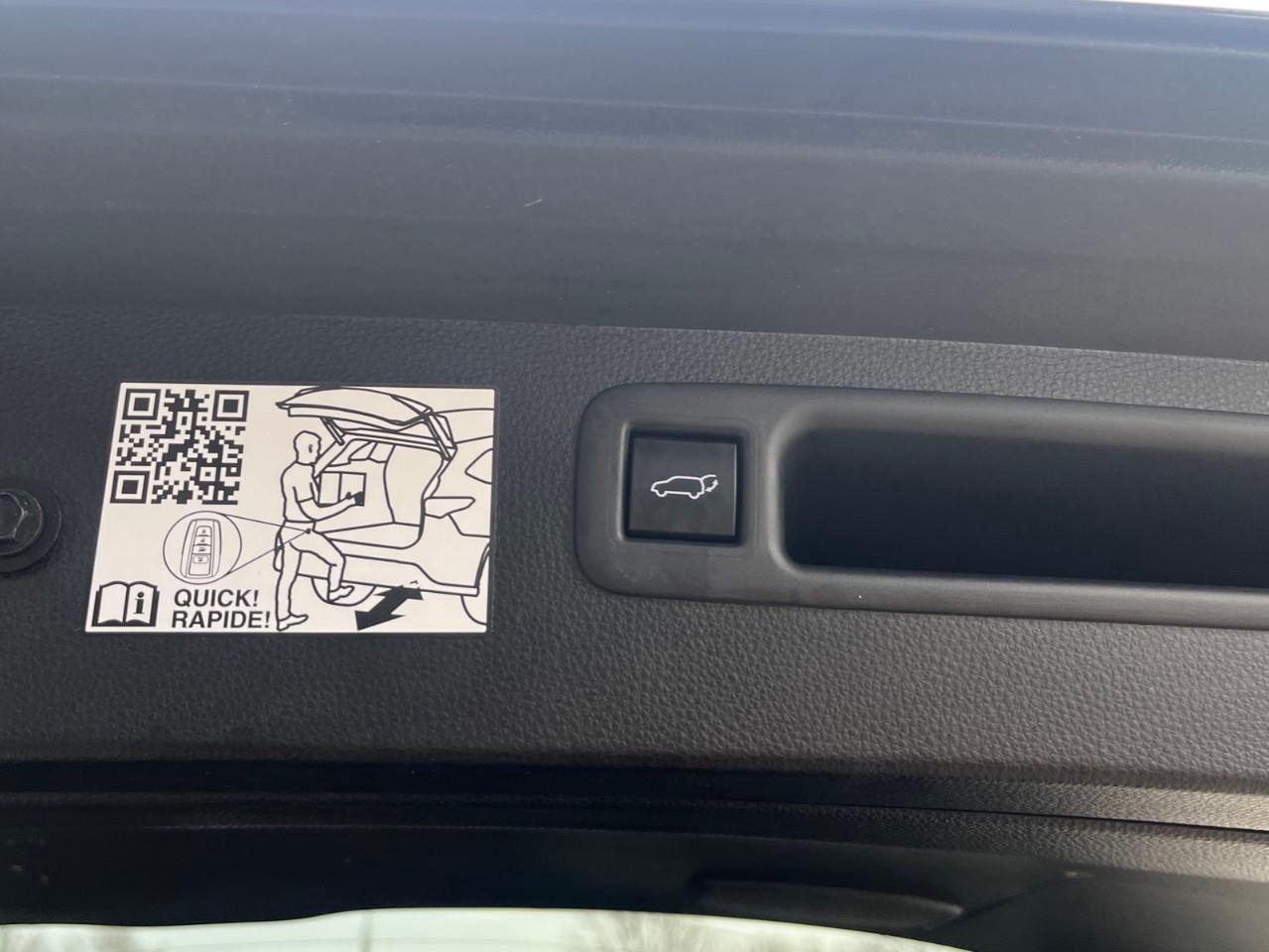 2022 Toyota Highlander LIMITED EXTRA CLEAN NEW TIRES Photo