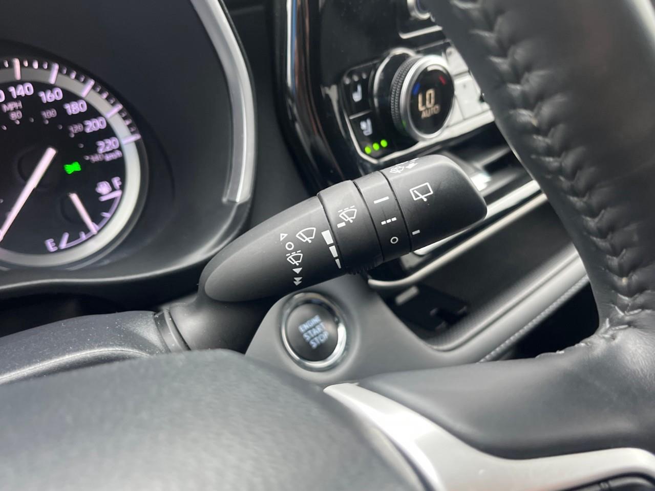 2022 Toyota Highlander LIMITED EXTRA CLEAN NEW TIRES Photo