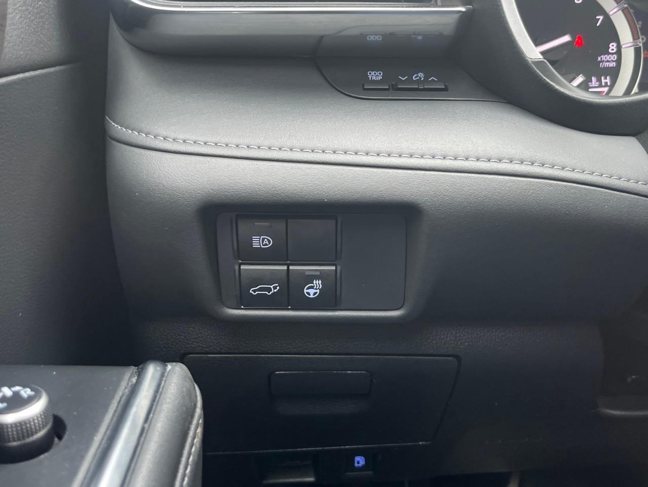 2022 Toyota Highlander LIMITED EXTRA CLEAN NEW TIRES Photo