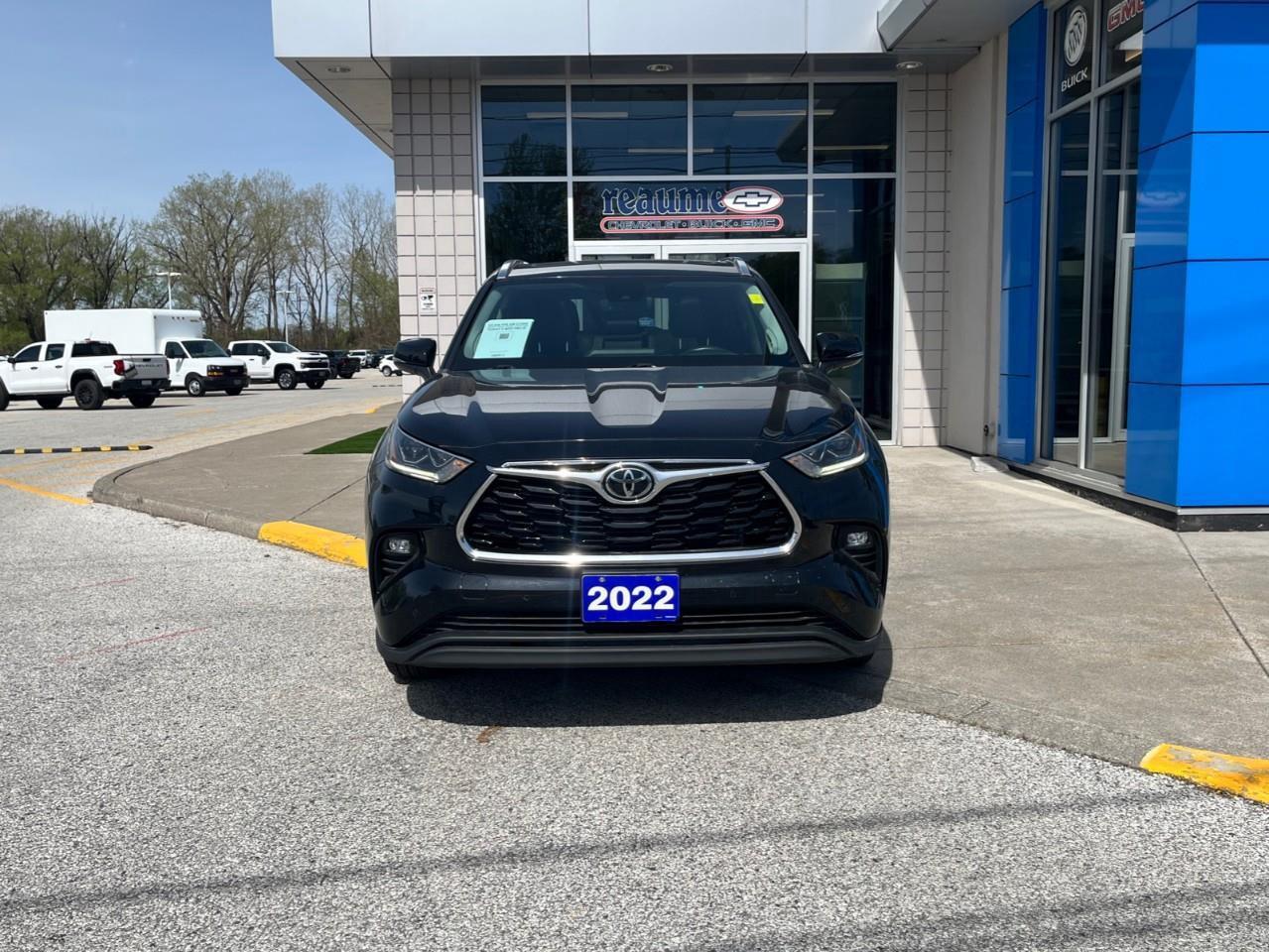 2022 Toyota Highlander LIMITED EXTRA CLEAN NEW TIRES Photo