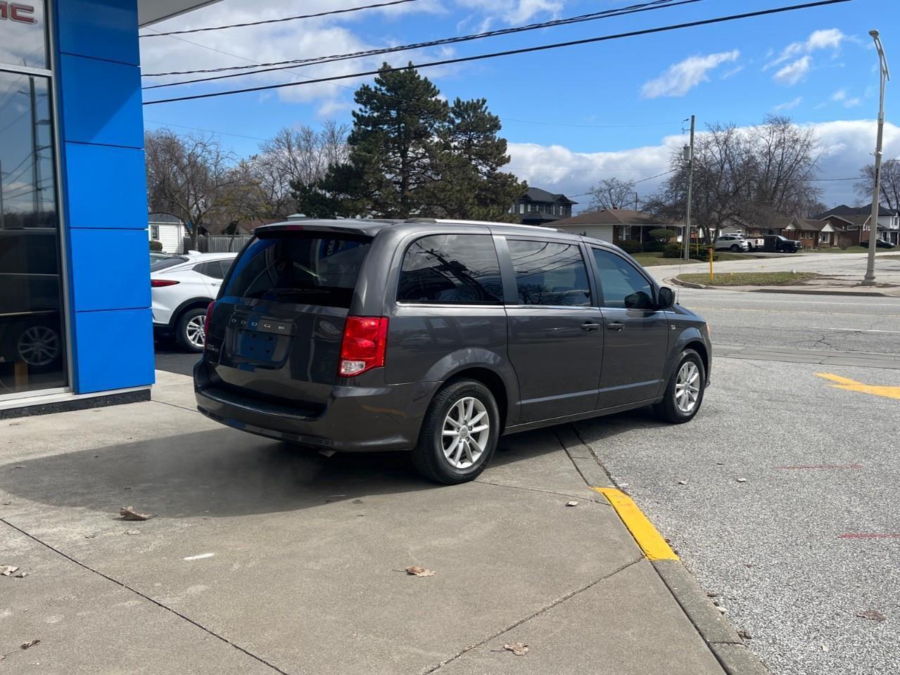 2019 Dodge Grand Caravan PWR DOORS AND DVD Photo