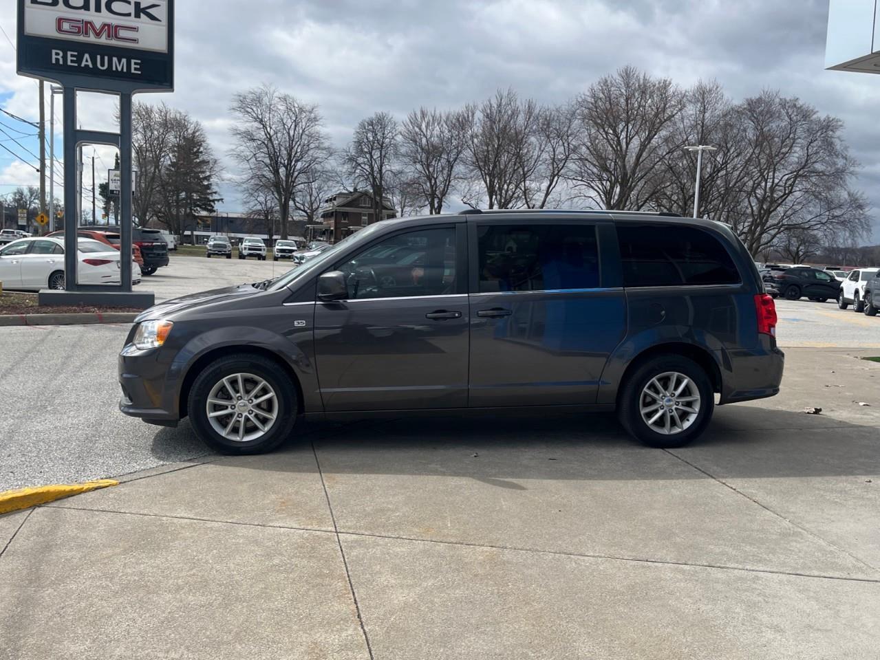 2019 Dodge Grand Caravan PWR DOORS AND DVD Photo