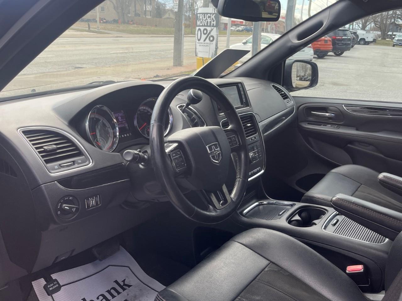 2019 Dodge Grand Caravan PWR DOORS AND DVD Photo