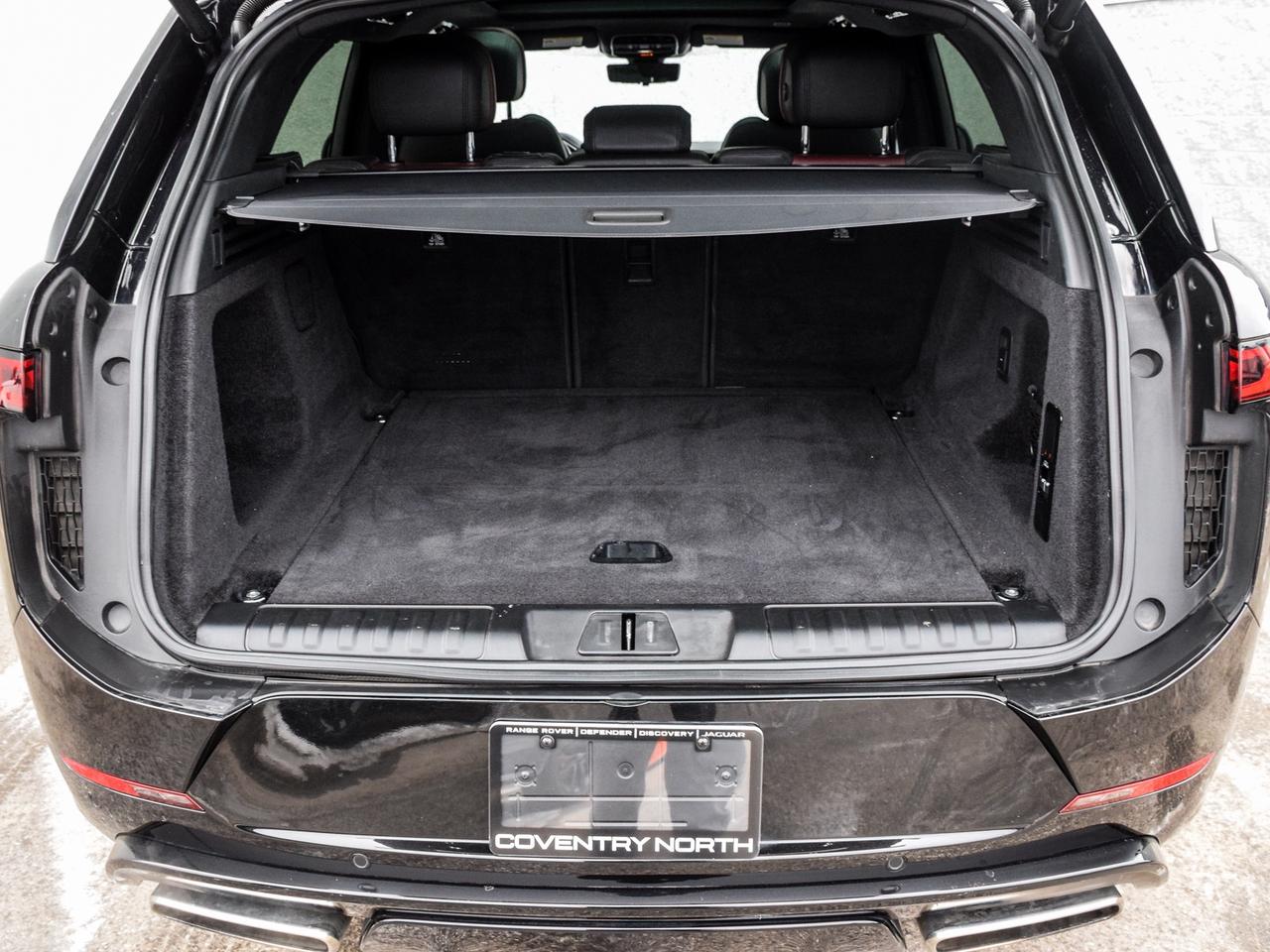 2023 Land Rover Range Rover Sport Dynamic SE Photo