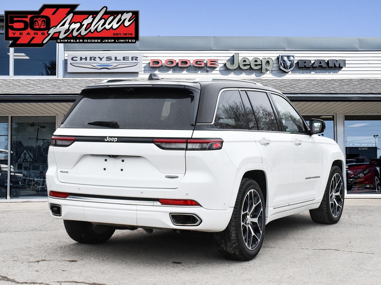 2023 Jeep Grand Cherokee Summit Reserve 4x4 Photo