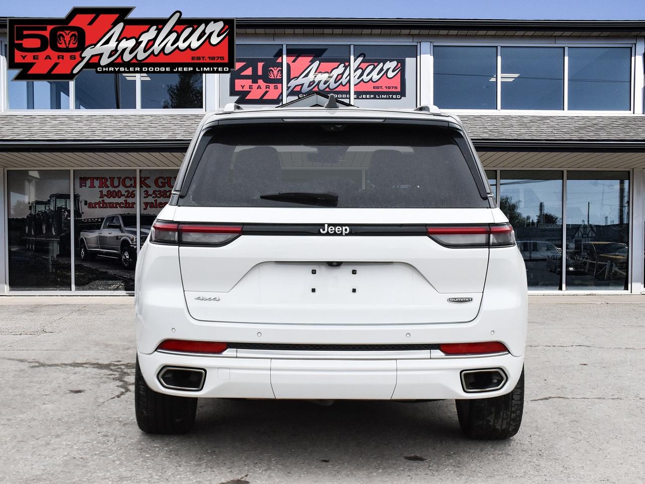 2023 Jeep Grand Cherokee Summit Reserve 4x4 Photo