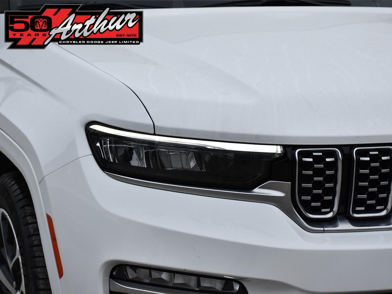 2023 Jeep Grand Cherokee Summit Reserve 4x4 Photo