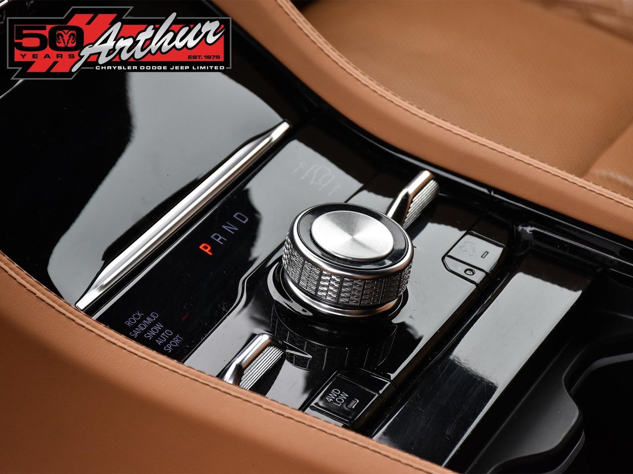 2023 Jeep Grand Cherokee Summit Reserve 4x4 Photo