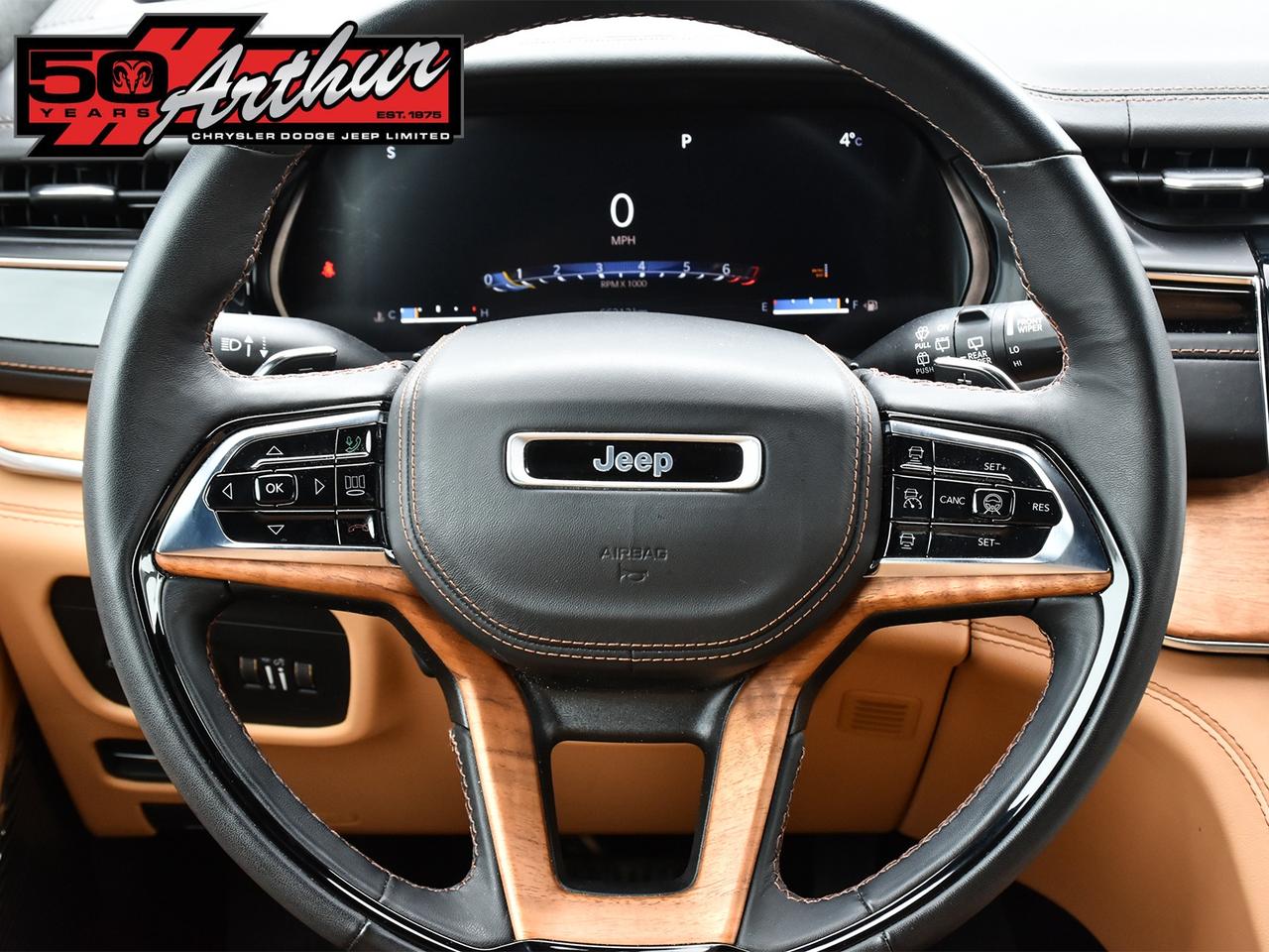 2023 Jeep Grand Cherokee Summit Reserve 4x4 Photo