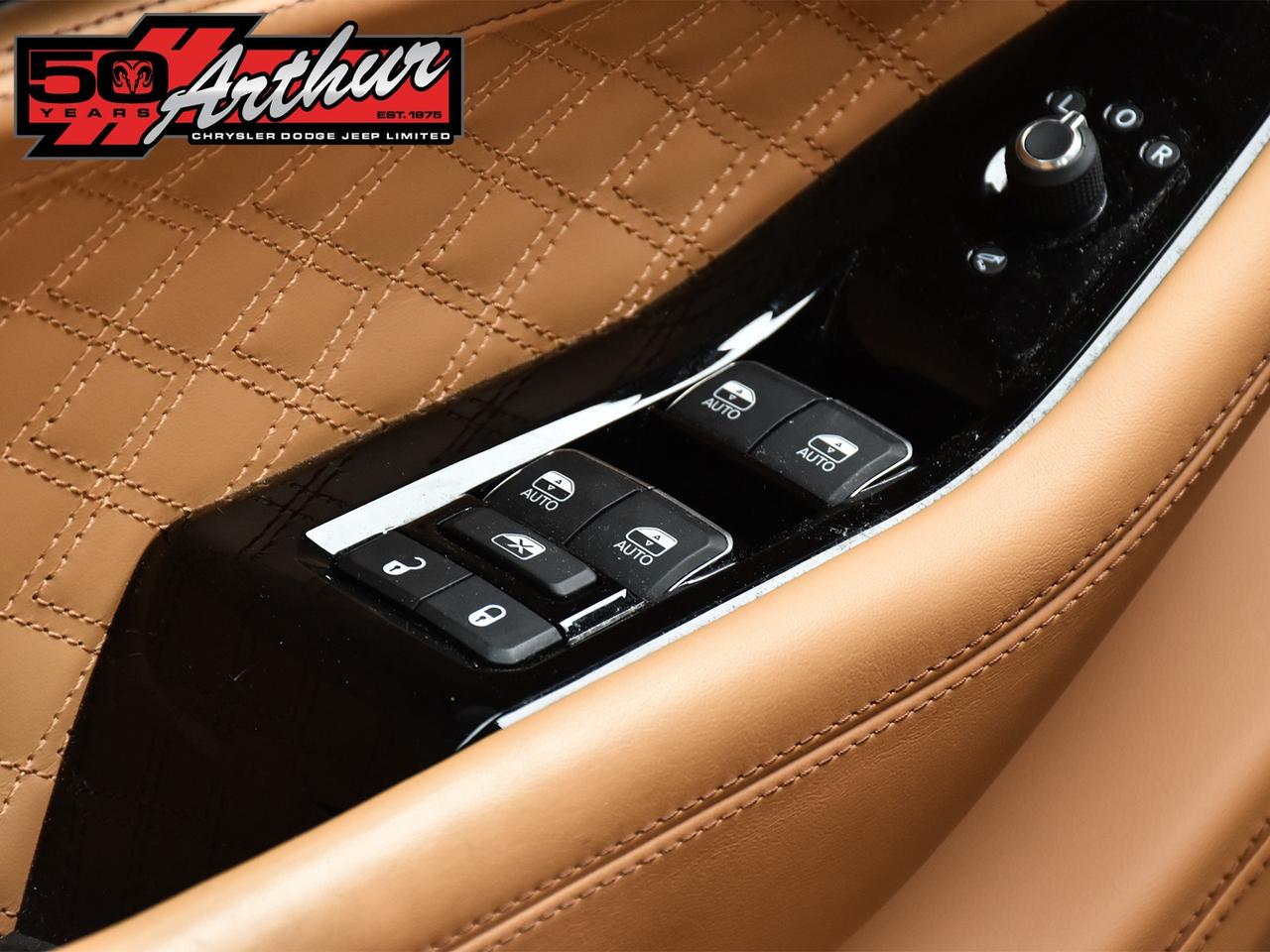 2023 Jeep Grand Cherokee Summit Reserve 4x4 Photo