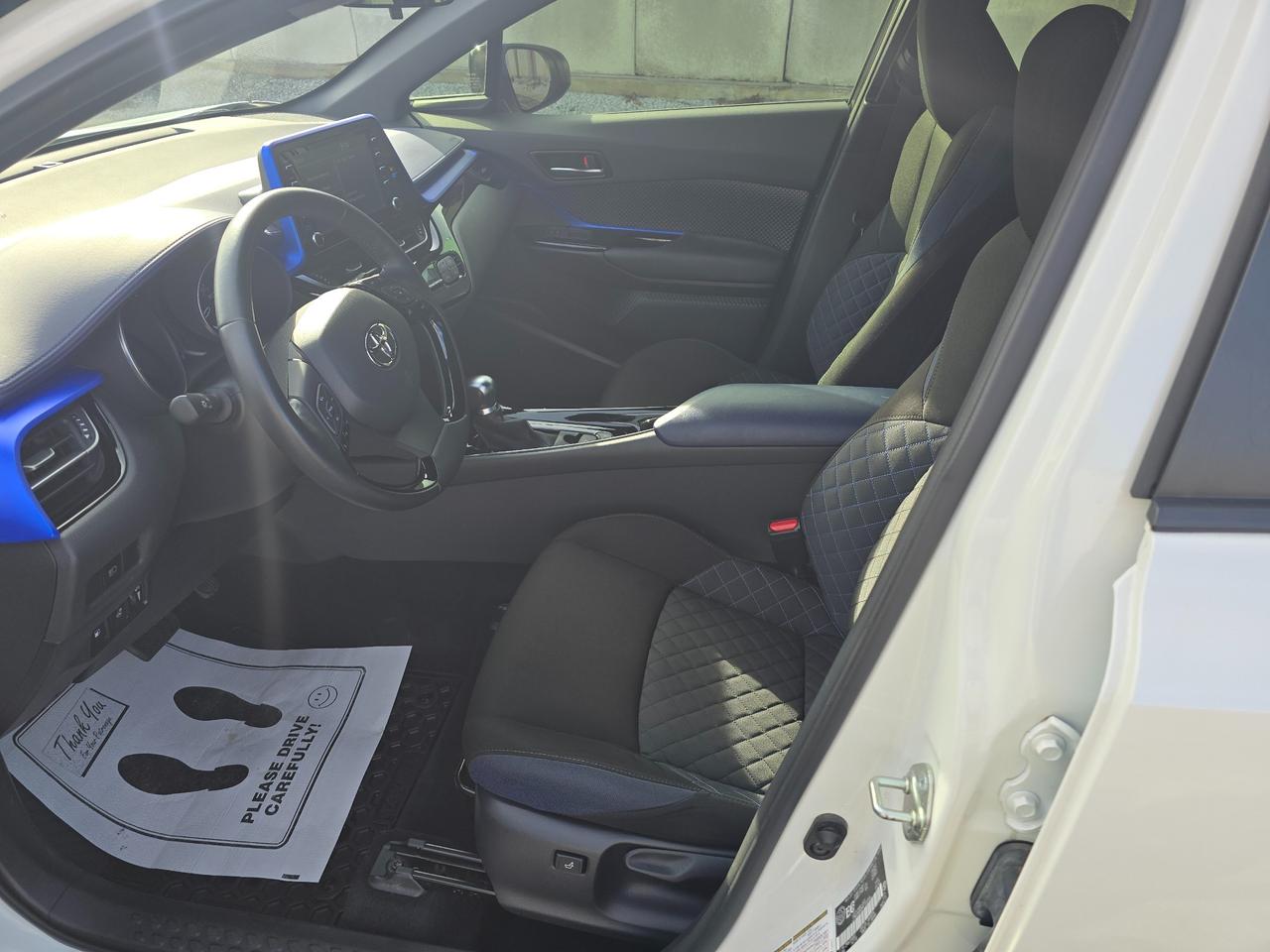 2021 Toyota C-HR XLE Premium 4dr Front-Wheel Drive Sport Utility Photo