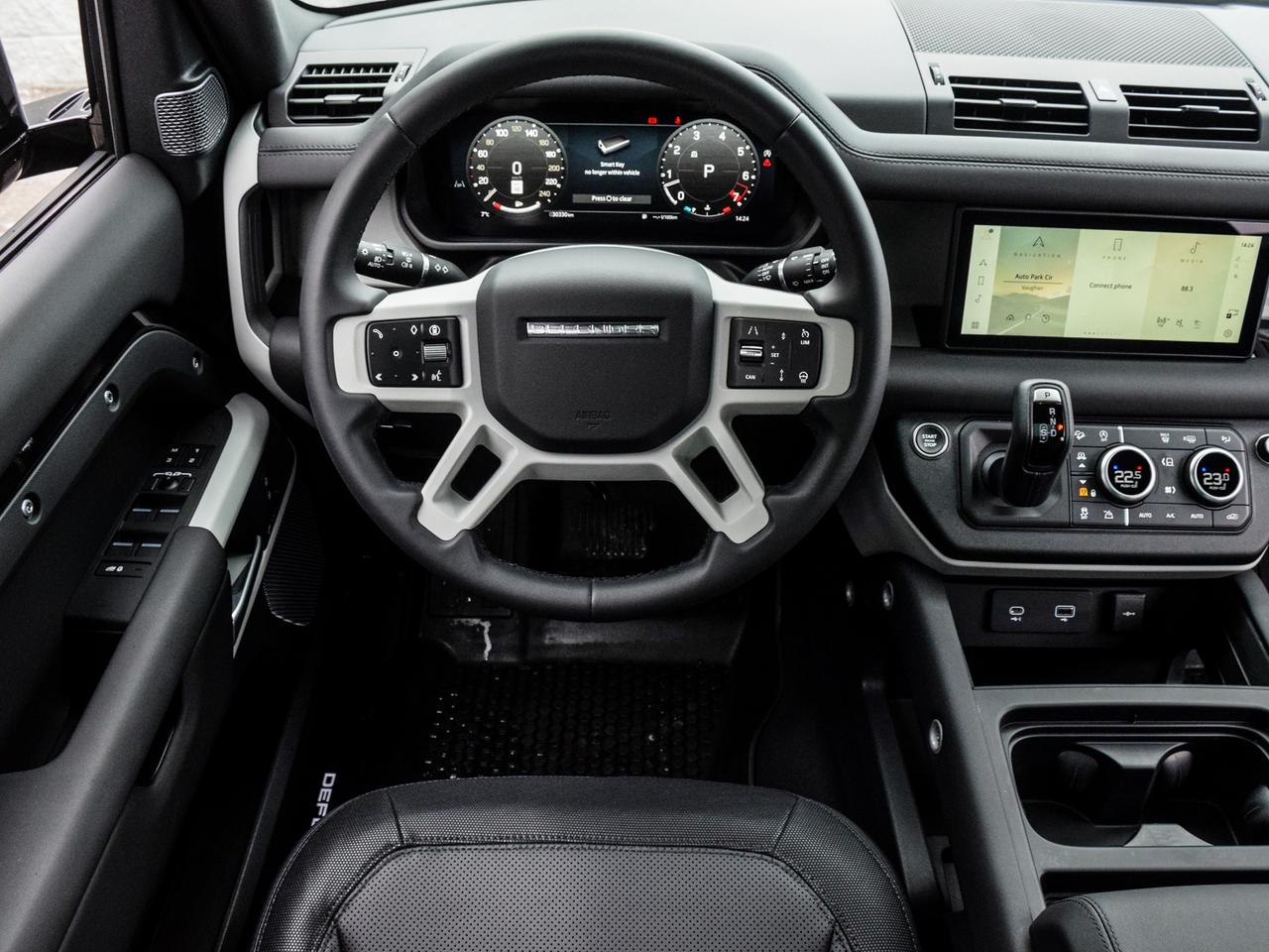 2024 Land Rover Defender X-Dynamic SE Photo