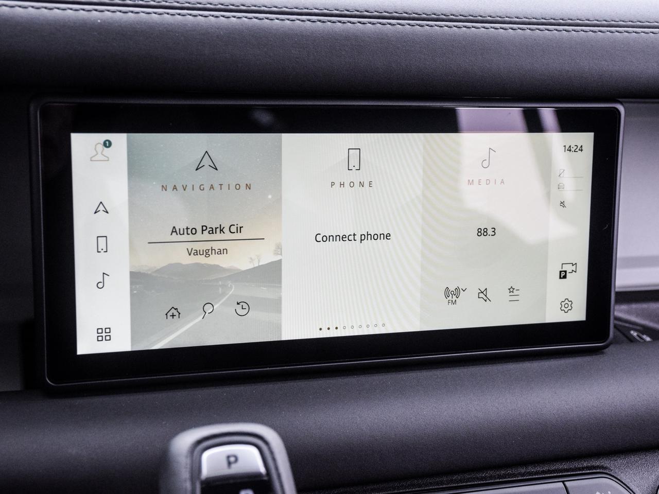 2024 Land Rover Defender X-Dynamic SE Photo