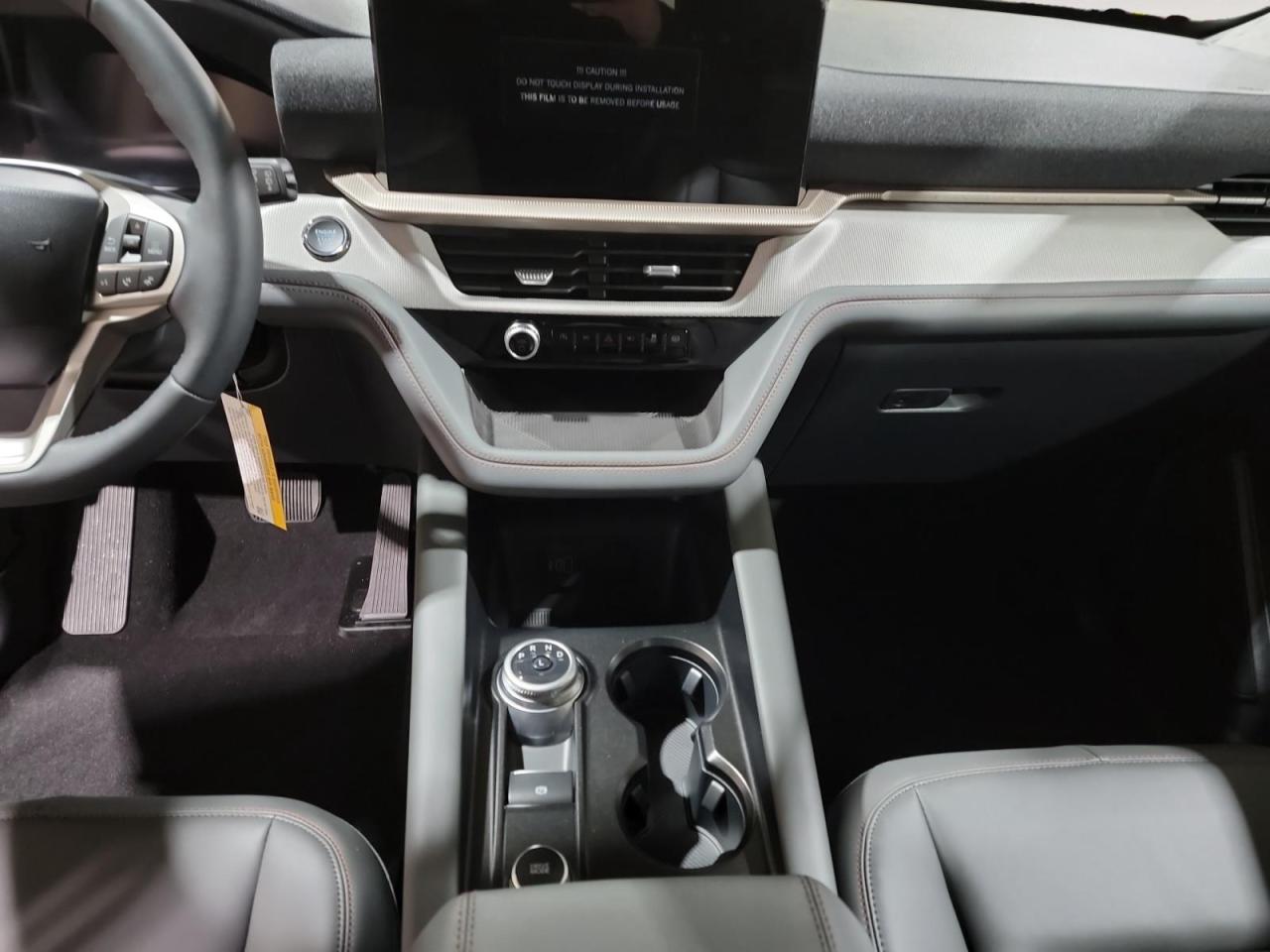 2026 Ford Explorer Active 4dr 4x4 Photo