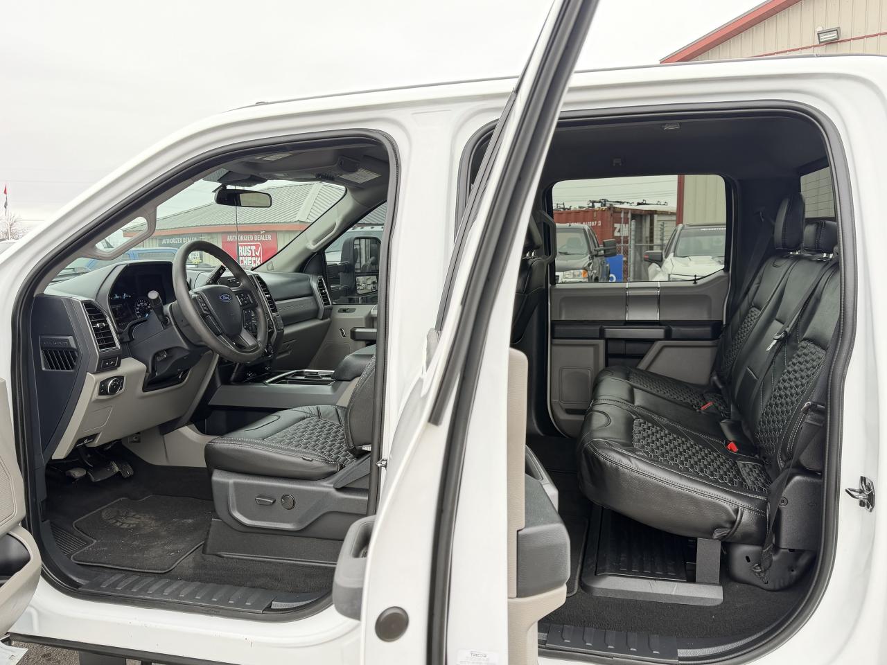 2022 Ford F-250 XLT LEVEL/WHEEL/TIRE/LEATHER PKG! Photo