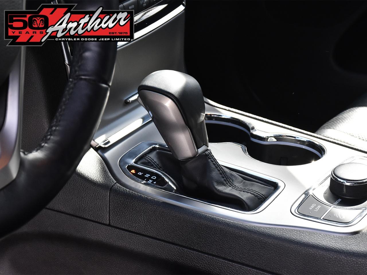 2021 Jeep Grand Cherokee LIMITED 4X4 Photo