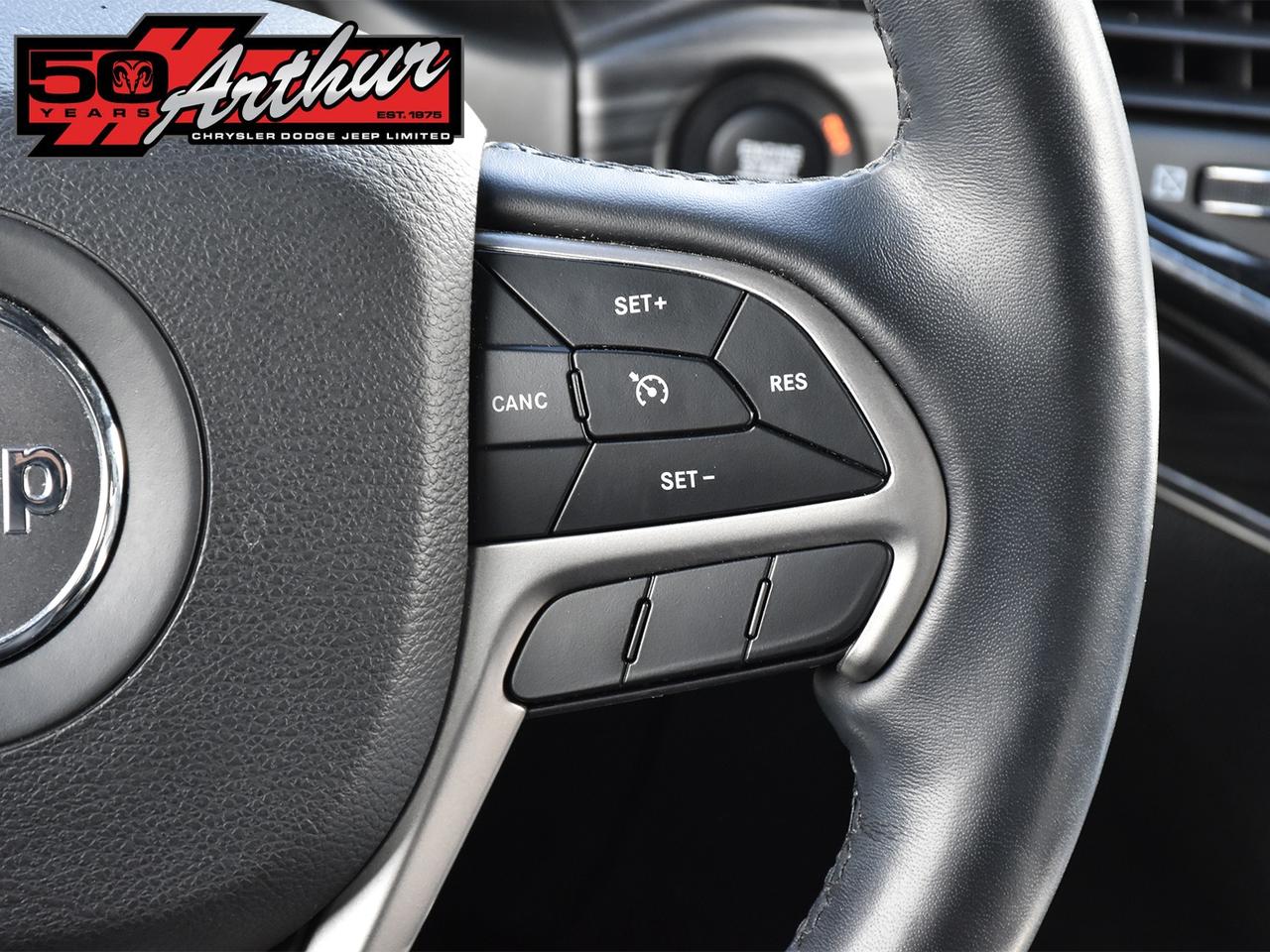 2021 Jeep Grand Cherokee LIMITED 4X4 Photo