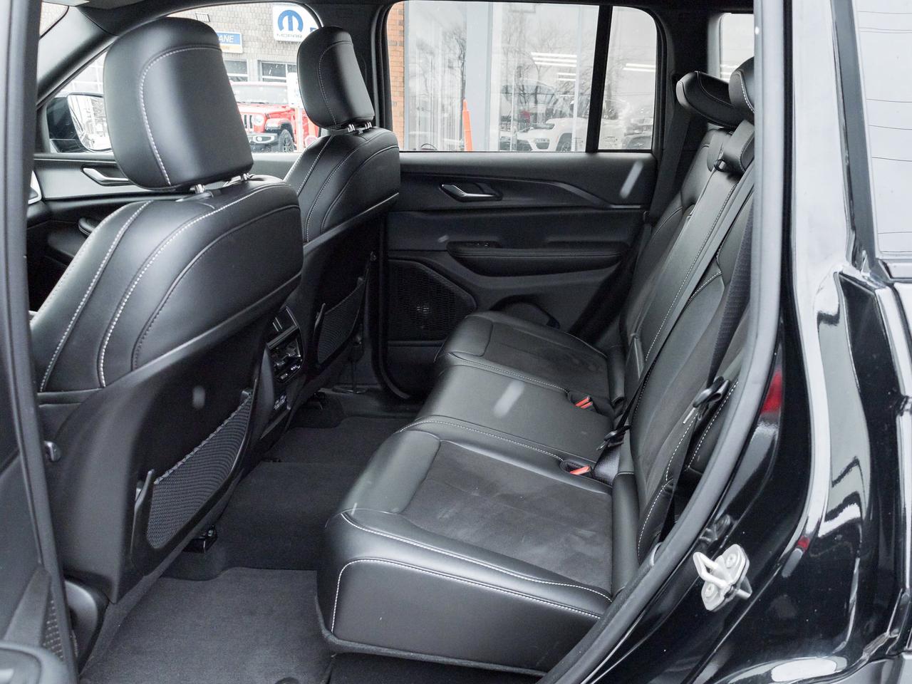 2024 Jeep Grand Cherokee Altitude Photo