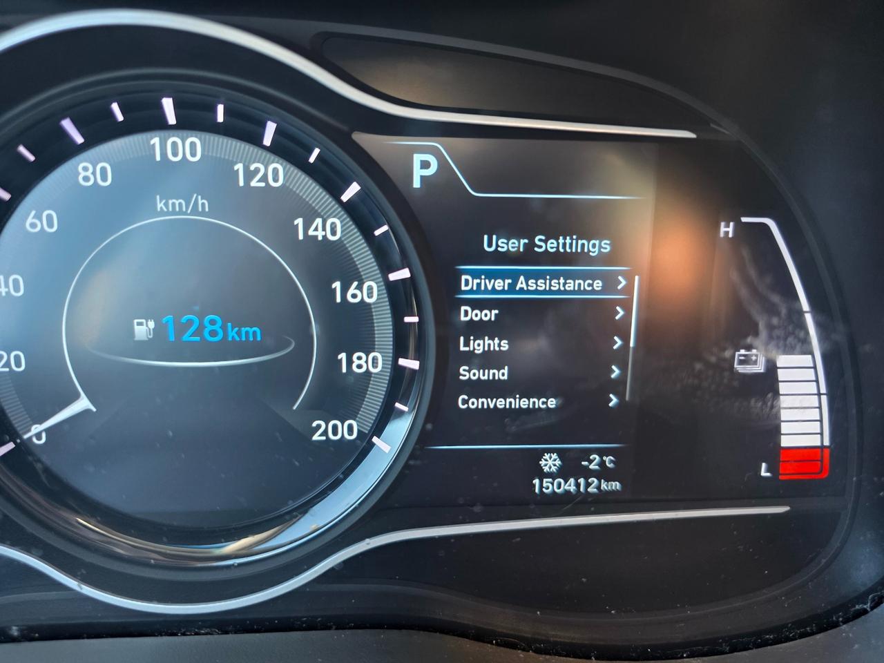 2021 Hyundai KONA electric Essential 4dr Front-Wheel Drive Photo