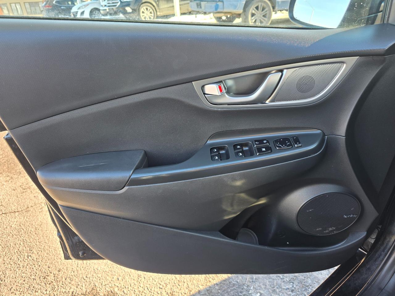 2021 Hyundai KONA electric Essential 4dr Front-Wheel Drive Photo