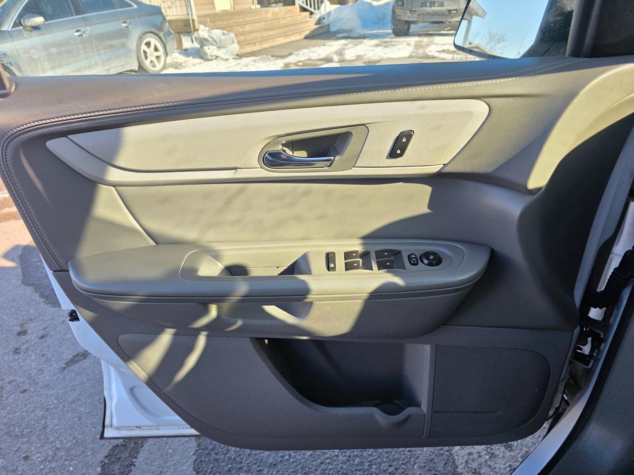 2017 Chevrolet Traverse LS Front-Wheel Drive Photo