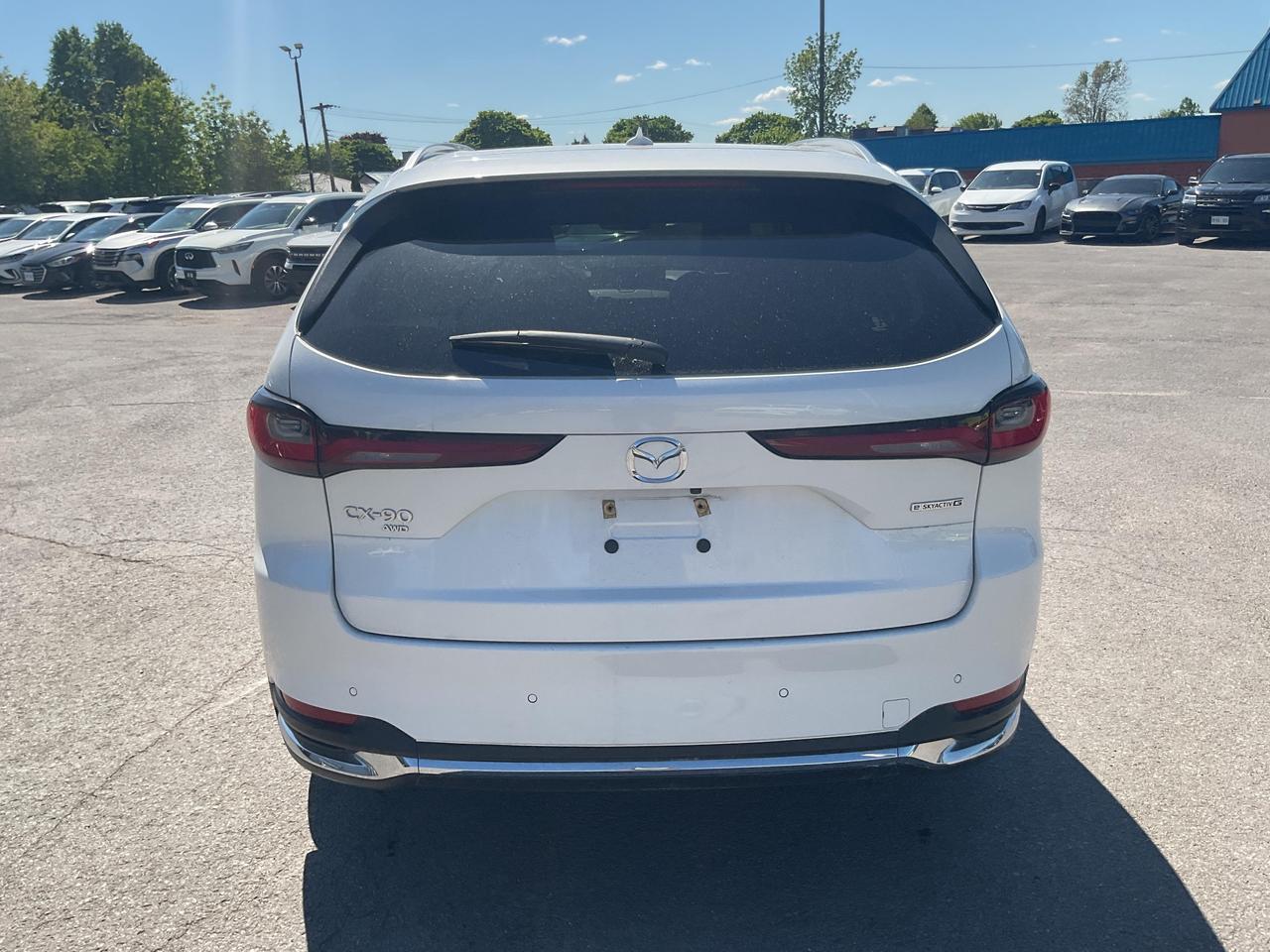 2025 Mazda CX-90 MHEV GT 4dr i-ACTIV All-Wheel Drive Sport Utility Photo4