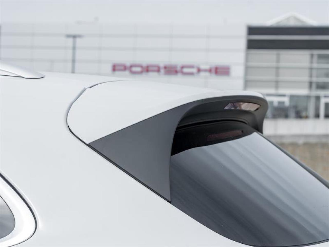 2024 Porsche Cayenne AWD CPO Premium Pkg Surround View Roof Rails in Al Photo