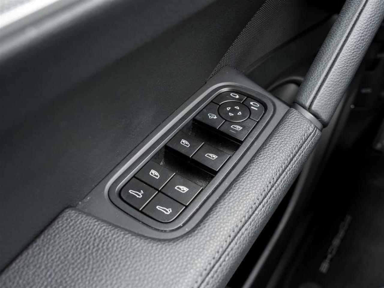 2024 Porsche Cayenne AWD CPO Premium Pkg Surround View Roof Rails in Al Photo