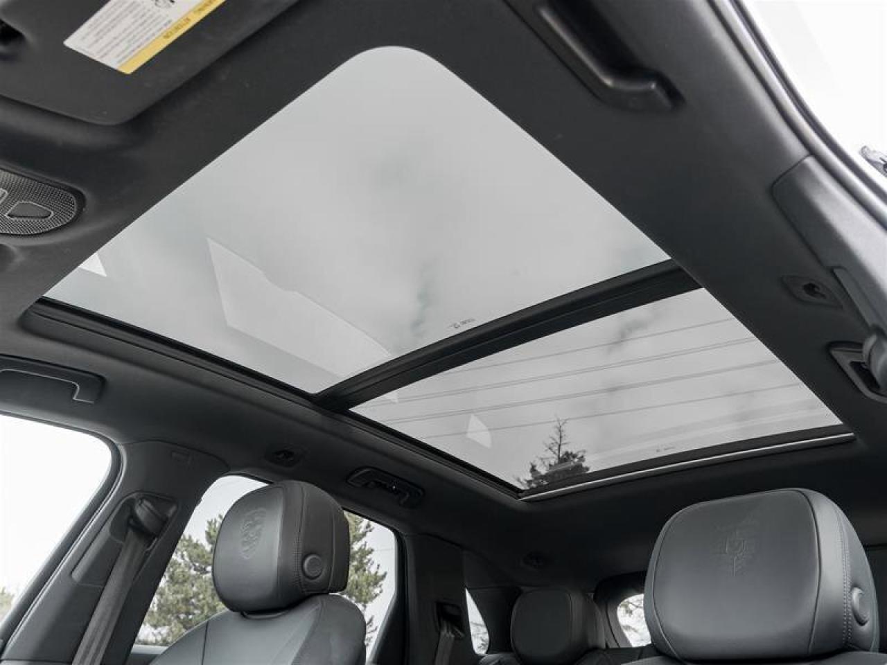 2024 Porsche Cayenne AWD CPO Premium Pkg Surround View Roof Rails in Al Photo