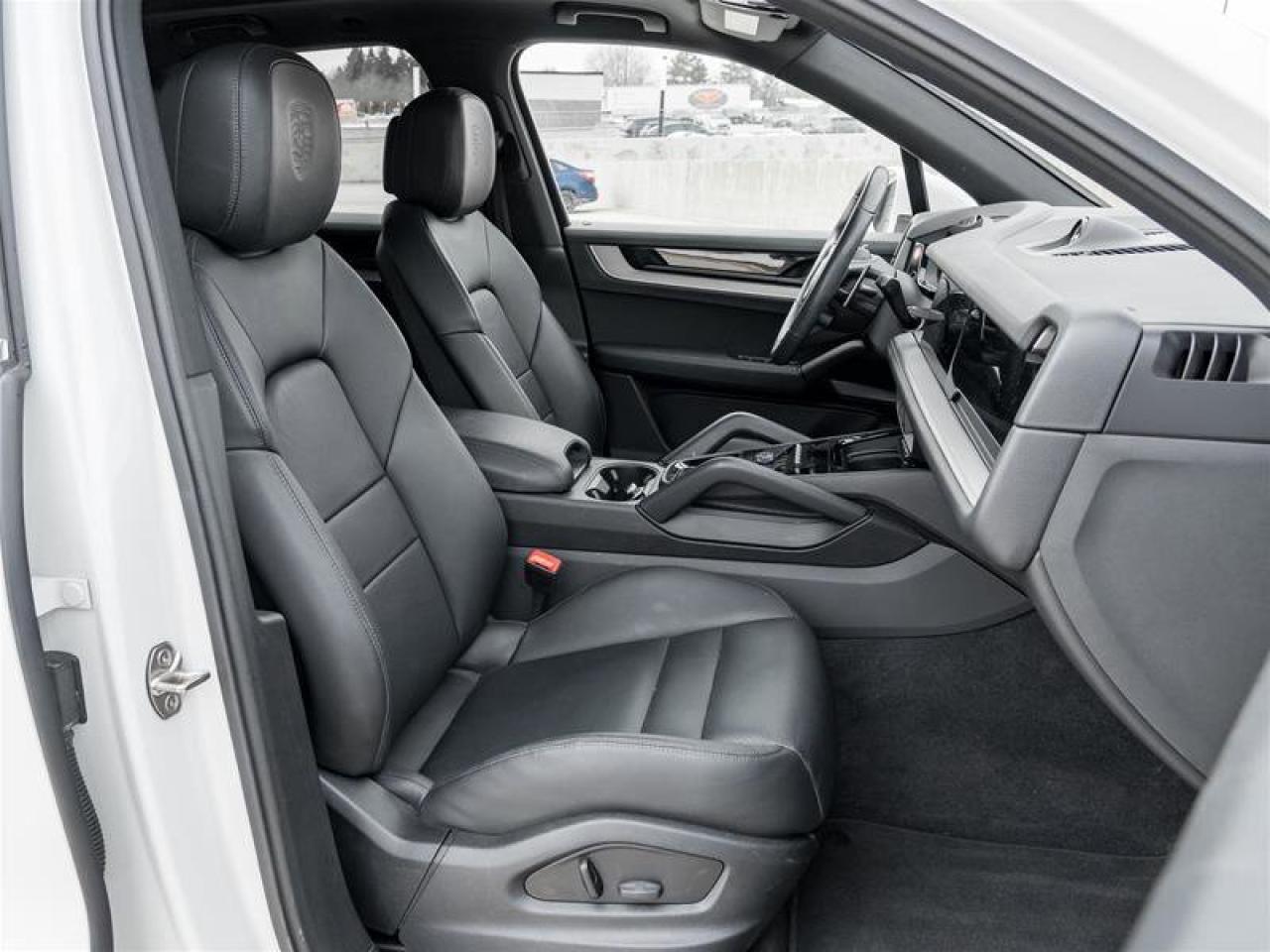 2024 Porsche Cayenne AWD CPO Premium Pkg Surround View Roof Rails in Al Photo