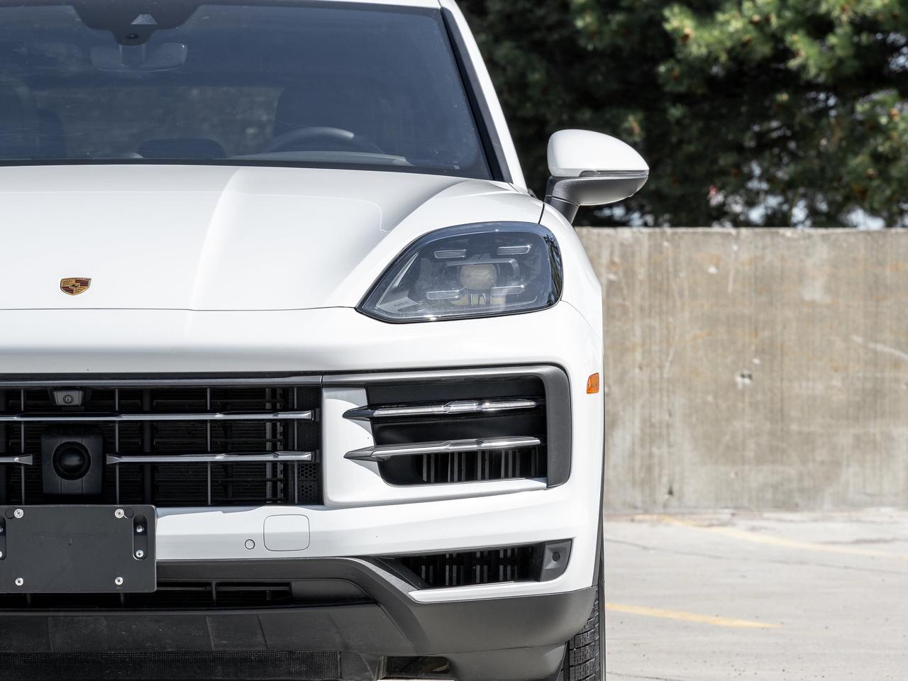 2024 Porsche Cayenne AWD CPO Premium Pkg Surround View Roof Rails in Al Photo
