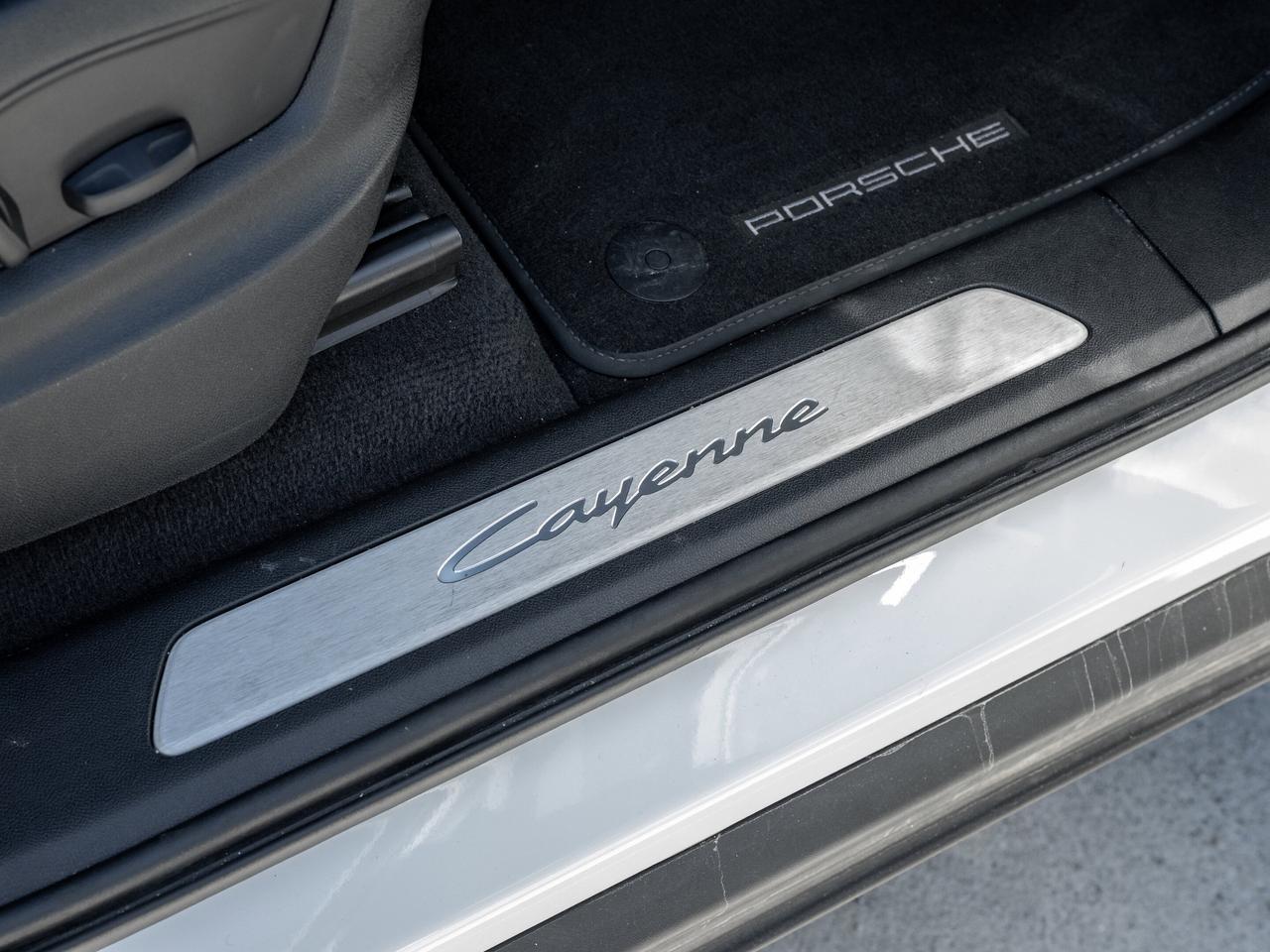 2024 Porsche Cayenne AWD CPO Premium Pkg Surround View Roof Rails in Al Photo
