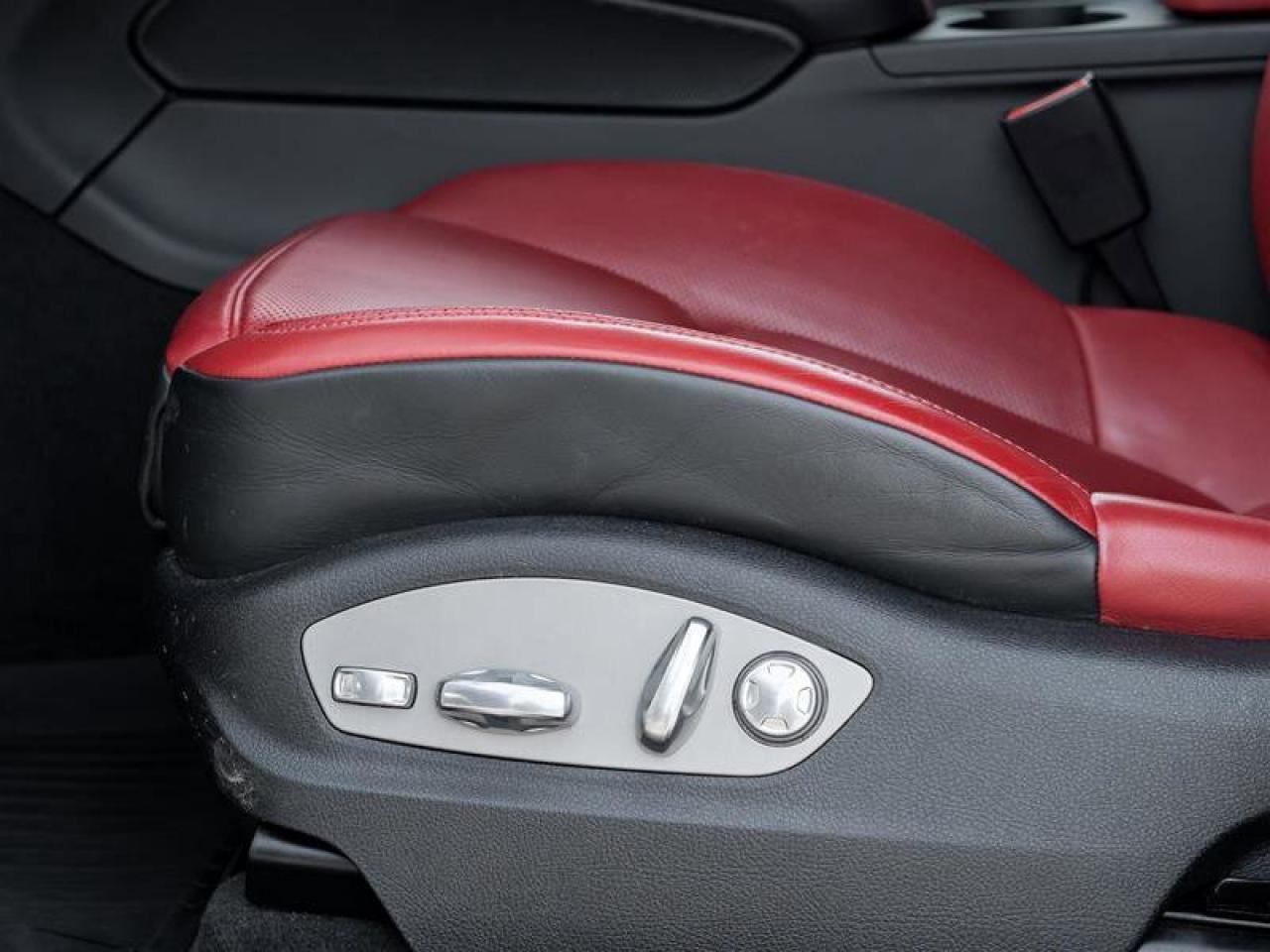 2023 Porsche Macan AWD Premium Pkg Plus 21 911 Turbo Wheels  Burmeste Photo