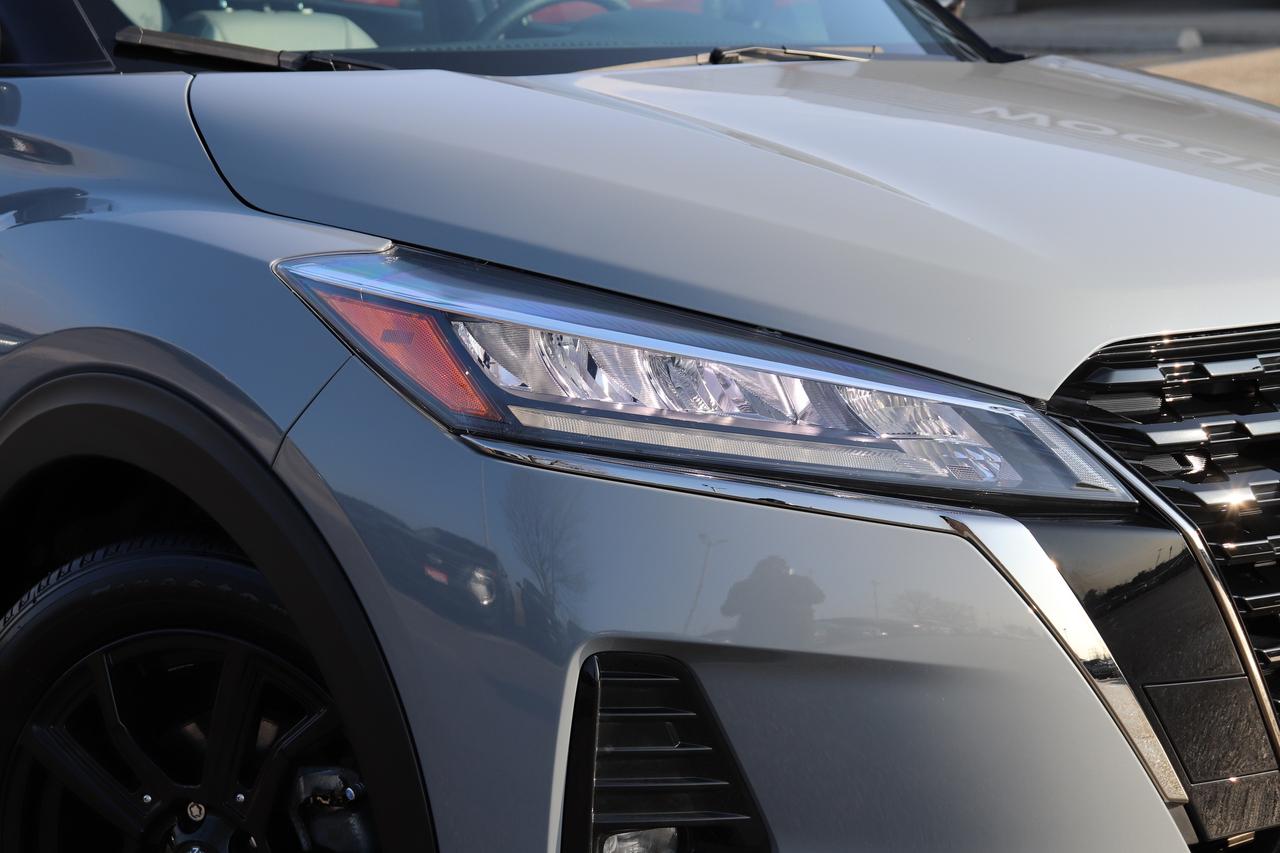 2022 Nissan Kicks SR PREMIUM PACKAGE 1 OWNER BOSE SOUND LEATHERETTE Photo2