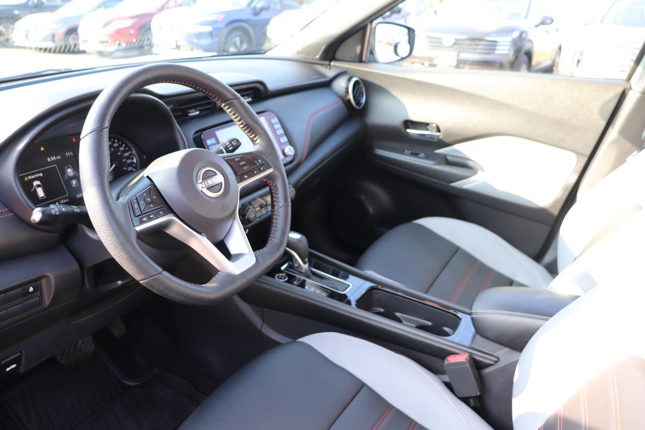2022 Nissan Kicks SR PREMIUM PACKAGE 1 OWNER BOSE SOUND LEATHERETTE Photo