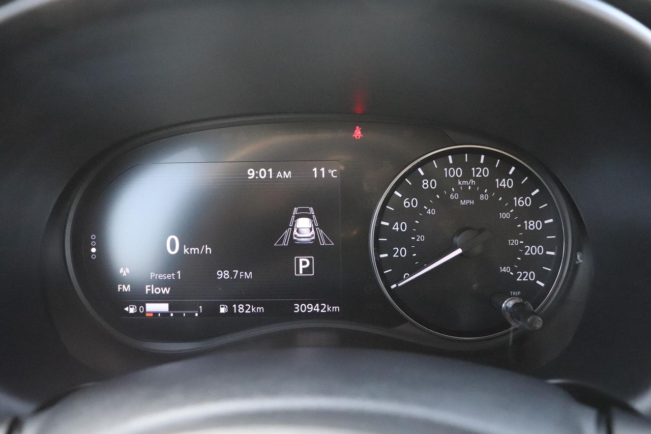 2022 Nissan Kicks SR PREMIUM PACKAGE 1 OWNER BOSE SOUND LEATHERETTE Photo