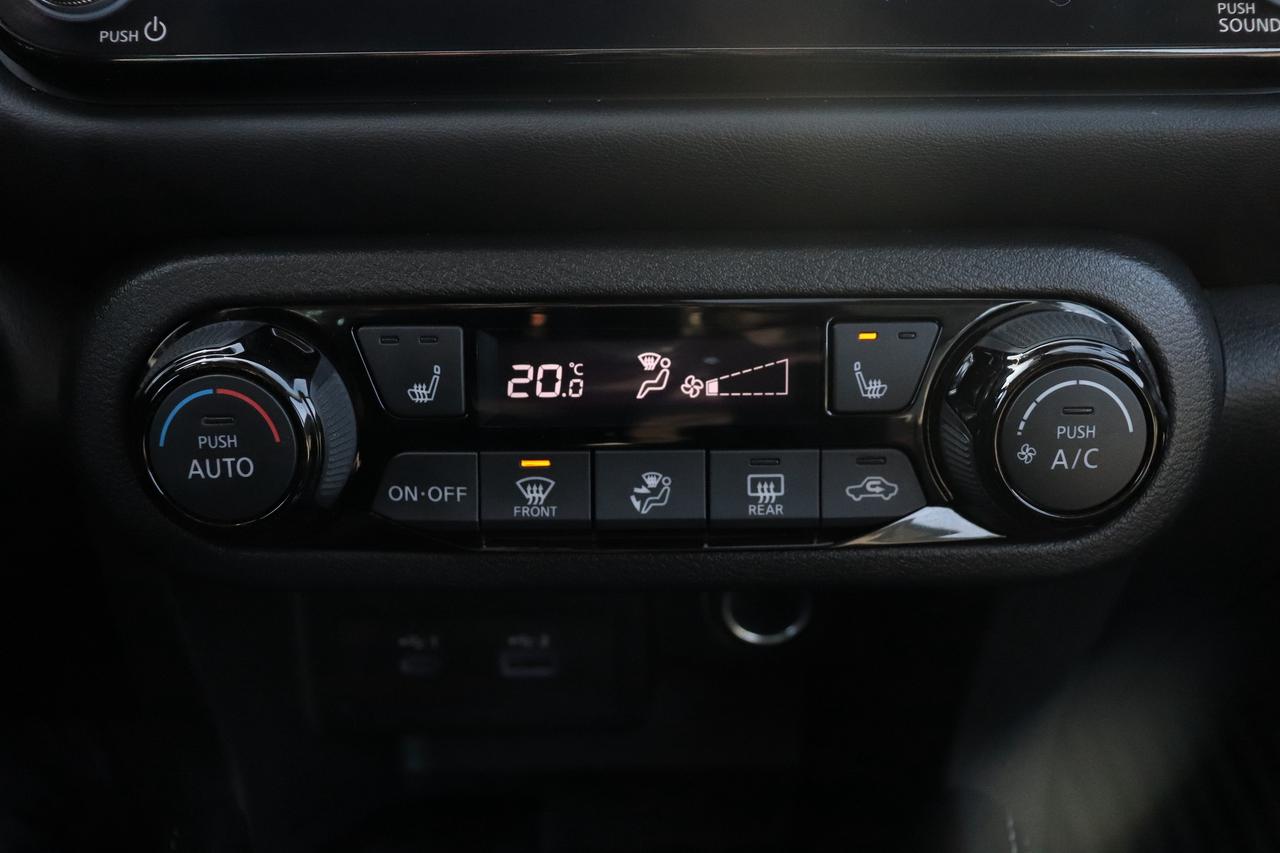 2022 Nissan Kicks SR PREMIUM PACKAGE 1 OWNER BOSE SOUND LEATHERETTE Photo