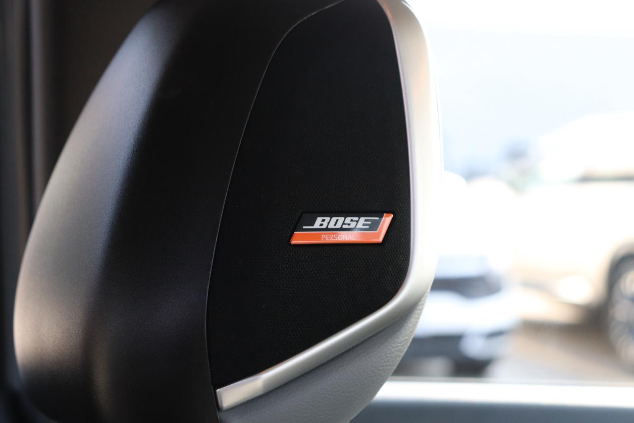 2022 Nissan Kicks SR PREMIUM PACKAGE 1 OWNER BOSE SOUND LEATHERETTE Photo