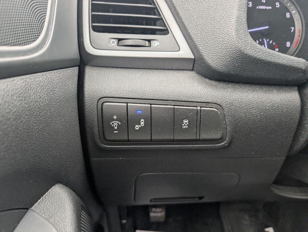 2018 Hyundai Tucson Premium AWD   CAMERA   HTD SEATS & STEERING Photo