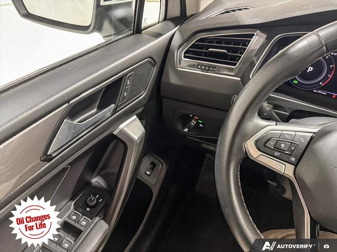 2022 Volkswagen Tiguan COMFORTLINE 4Motion Photo