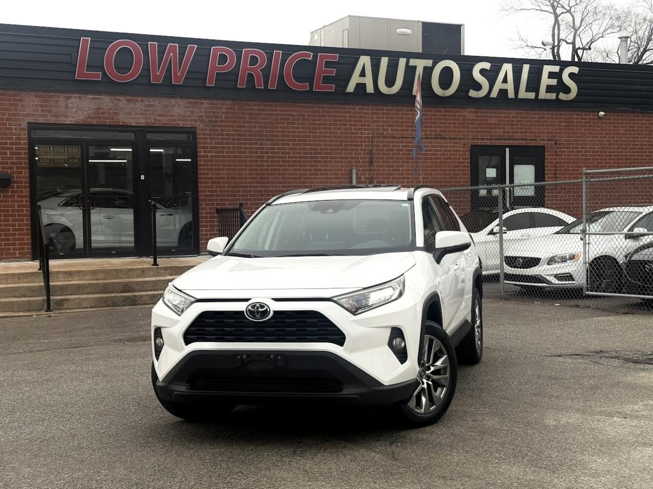 2019 Toyota RAV4 No Accident l XLE Premium l AWD l One Owner l 2.5L Photo