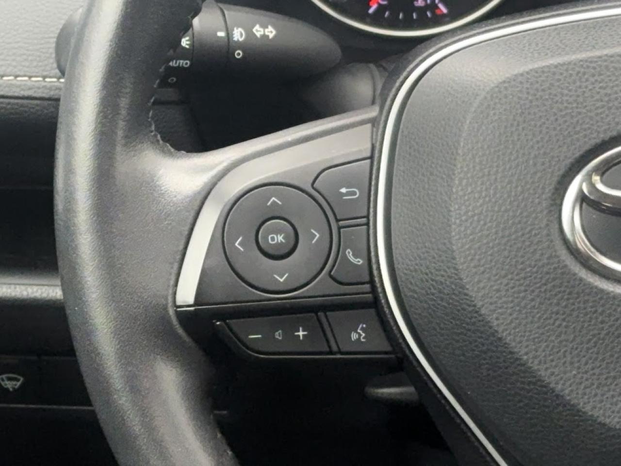 2019 Toyota RAV4 No Accident l XLE Premium l AWD l One Owner l 2.5L Photo